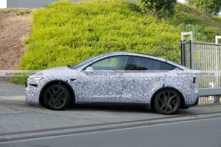 Tesla оновлює Model Y Performance, картаті колеса та все інше