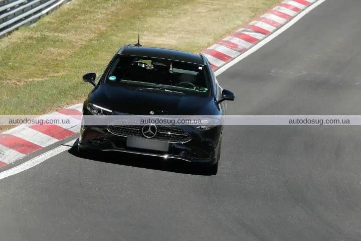Тестується універсал CLA Shooting Brake від Mercedes на трасі Нюрбургринга