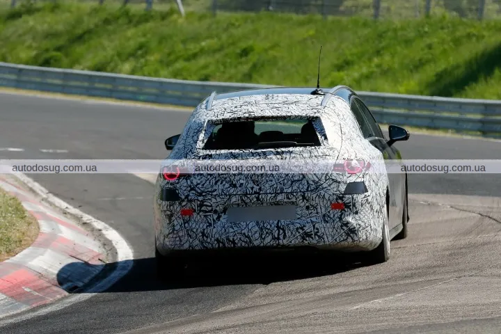 Тестується універсал CLA Shooting Brake від Mercedes на трасі Нюрбургринга
