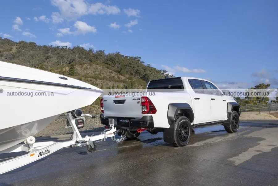 Toyota Hilux GR Sport 2026: все, що відомо про новий потужний пікап