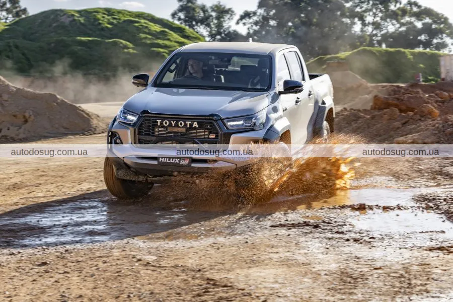 Toyota Hilux GR Sport 2026: все, що відомо про новий потужний пікап