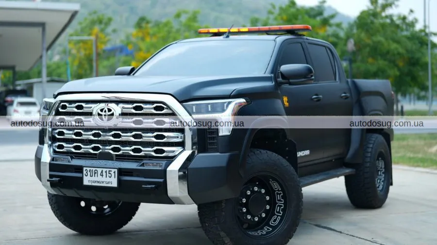 Toyota Hilux перевтілюється у Tundra завдяки тайському тюнінгу