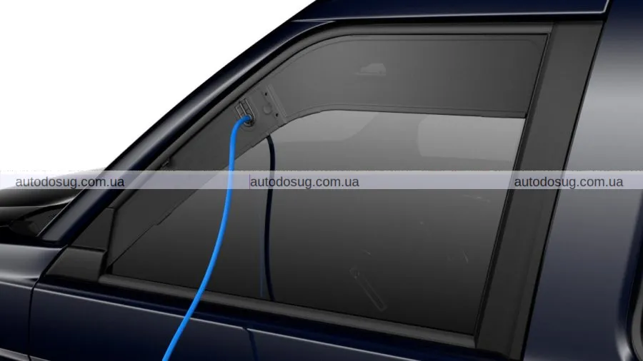 Toyota представляє оновлений JPN Taxi