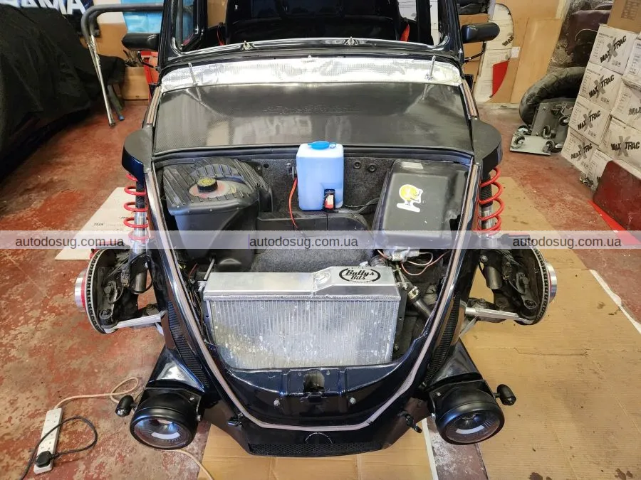 Цей Volkswagen має серце справжнього Porsche