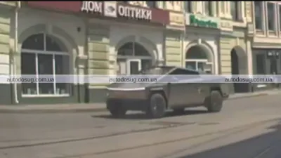 У Харкові зʼявився перший Tesla Cybertruck