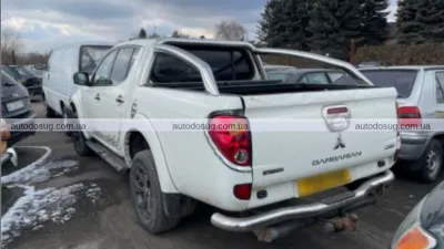 У Києві викрили схему продажу авто для ЗСУ