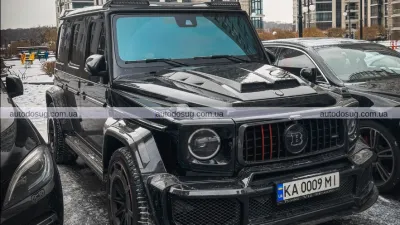В Києві помічен цікавий Brabus 800 Rocket Edition