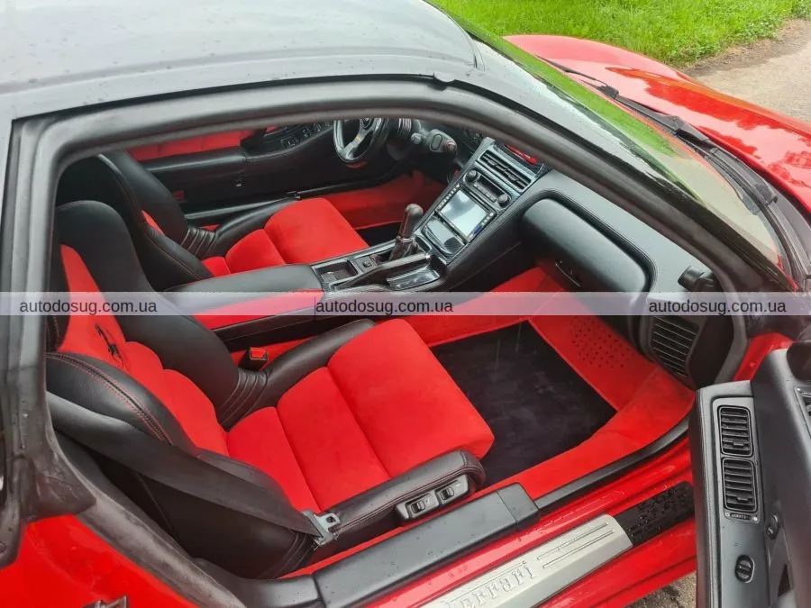 Власник Honda NSX перетворив свій суперкар на «бюджетний Ferrari»