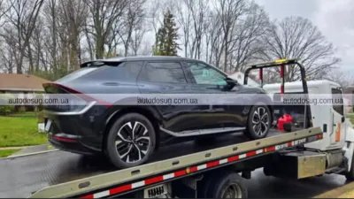 Власник Kia EV6 подає позов через повторні відмови 12-вольтової батареї