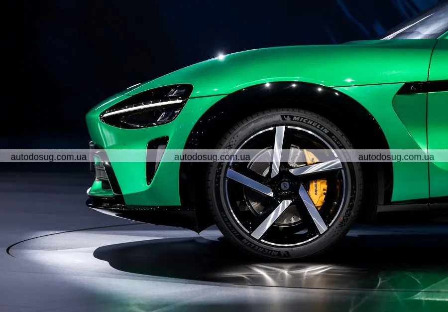 Xiaomi YU7 встановлює рекорд з найбільшим капотом типу «ракушка» у світі