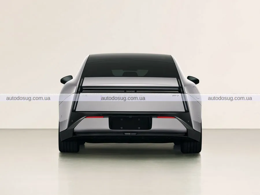 XPeng P7 дивує диким тюнінгом і карбоновими акцентами