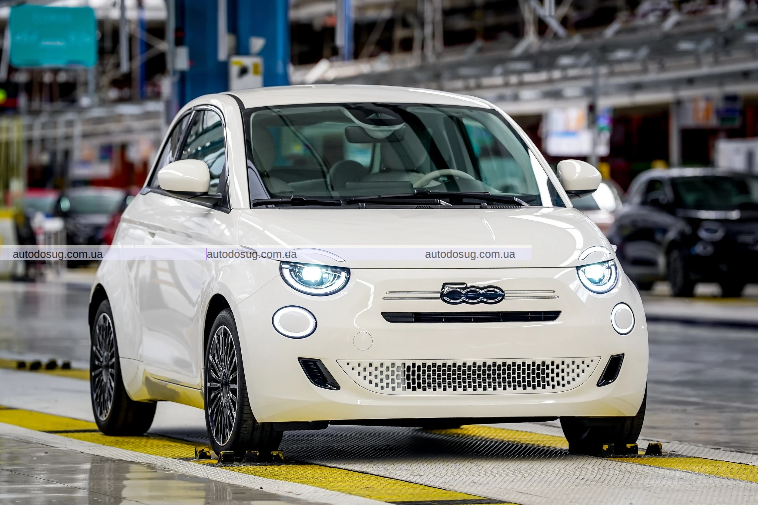 Fiat повертається до бензинових автомобілів з механічною коробкою передач