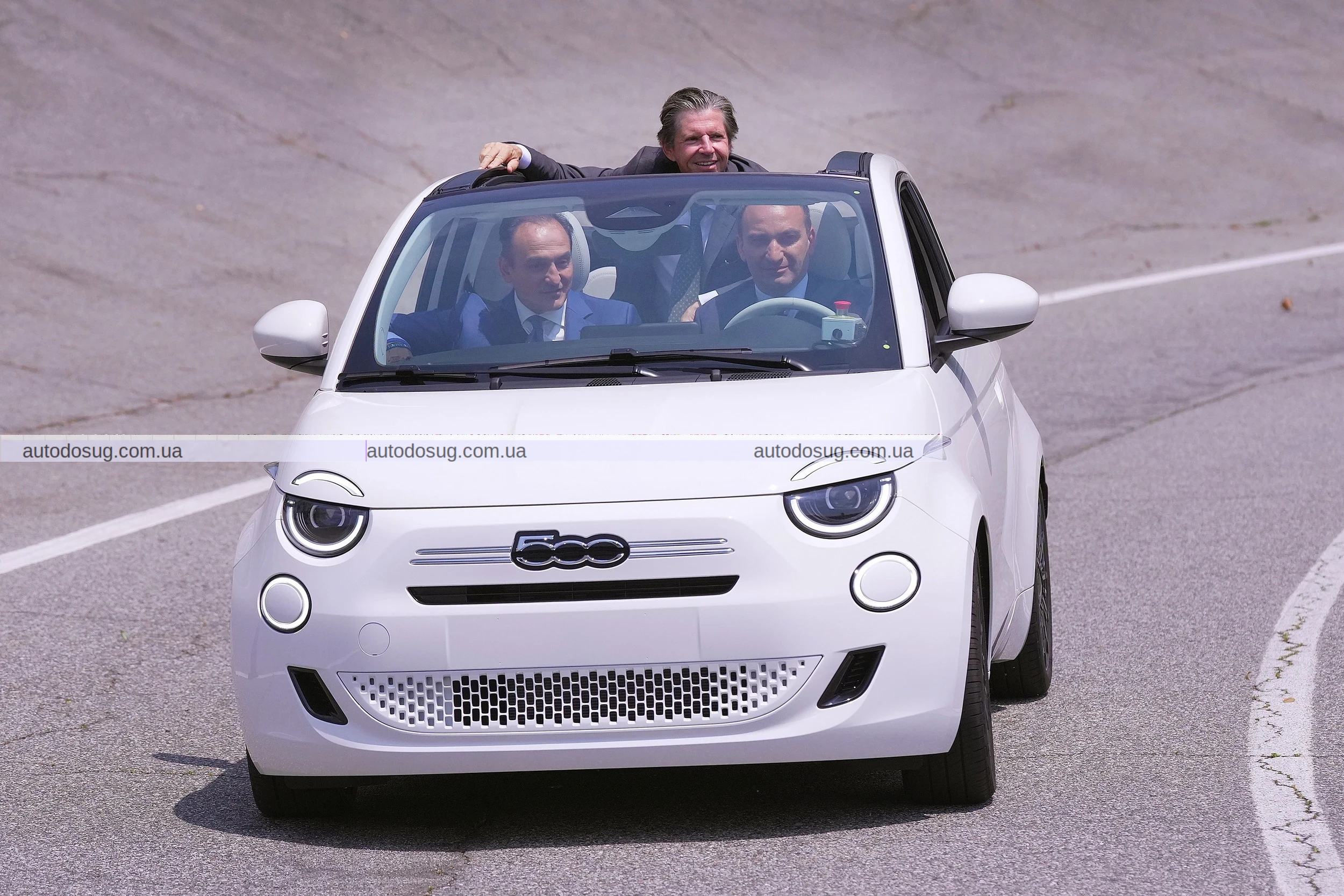 Fiat повертається до бензинових автомобілів з механічною коробкою передач