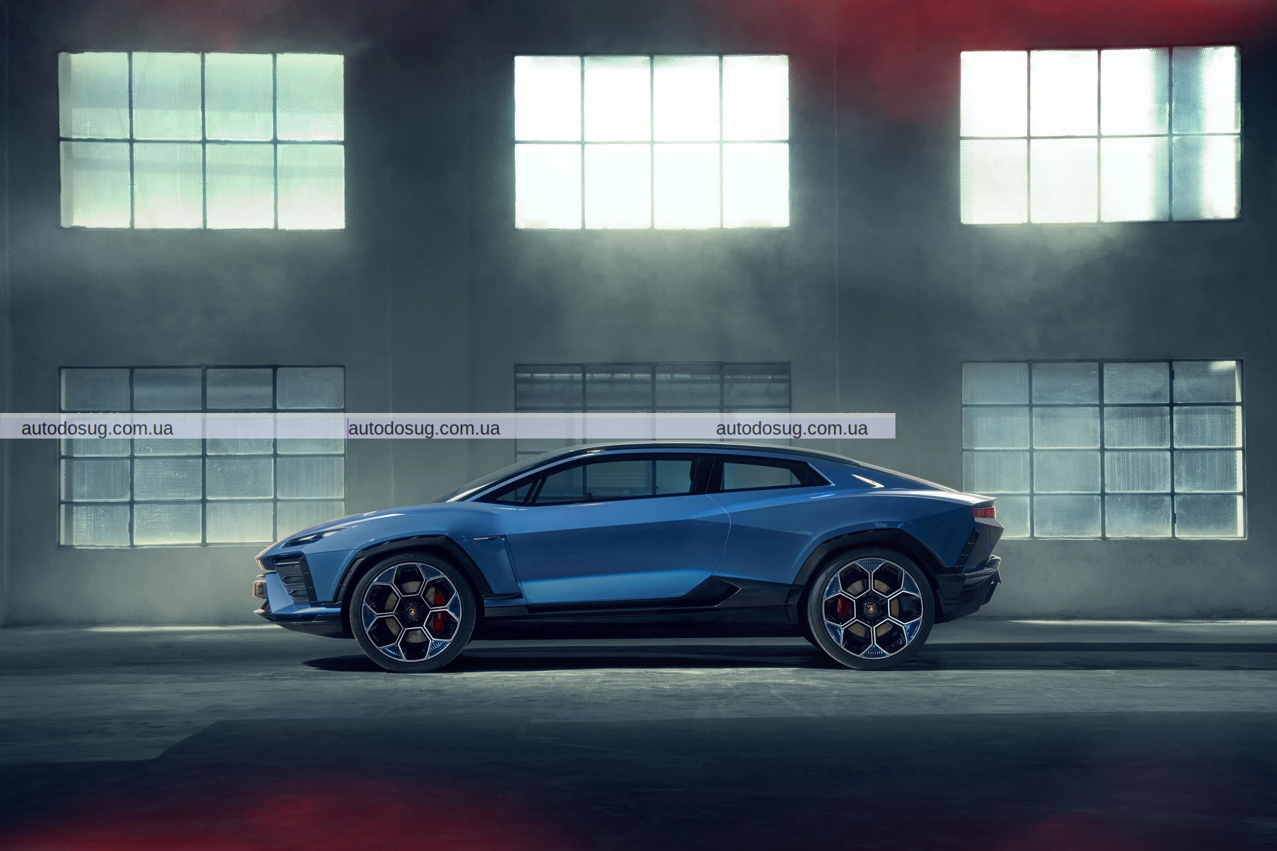 Lamborghini відкладає випуск свого першого електромобіля