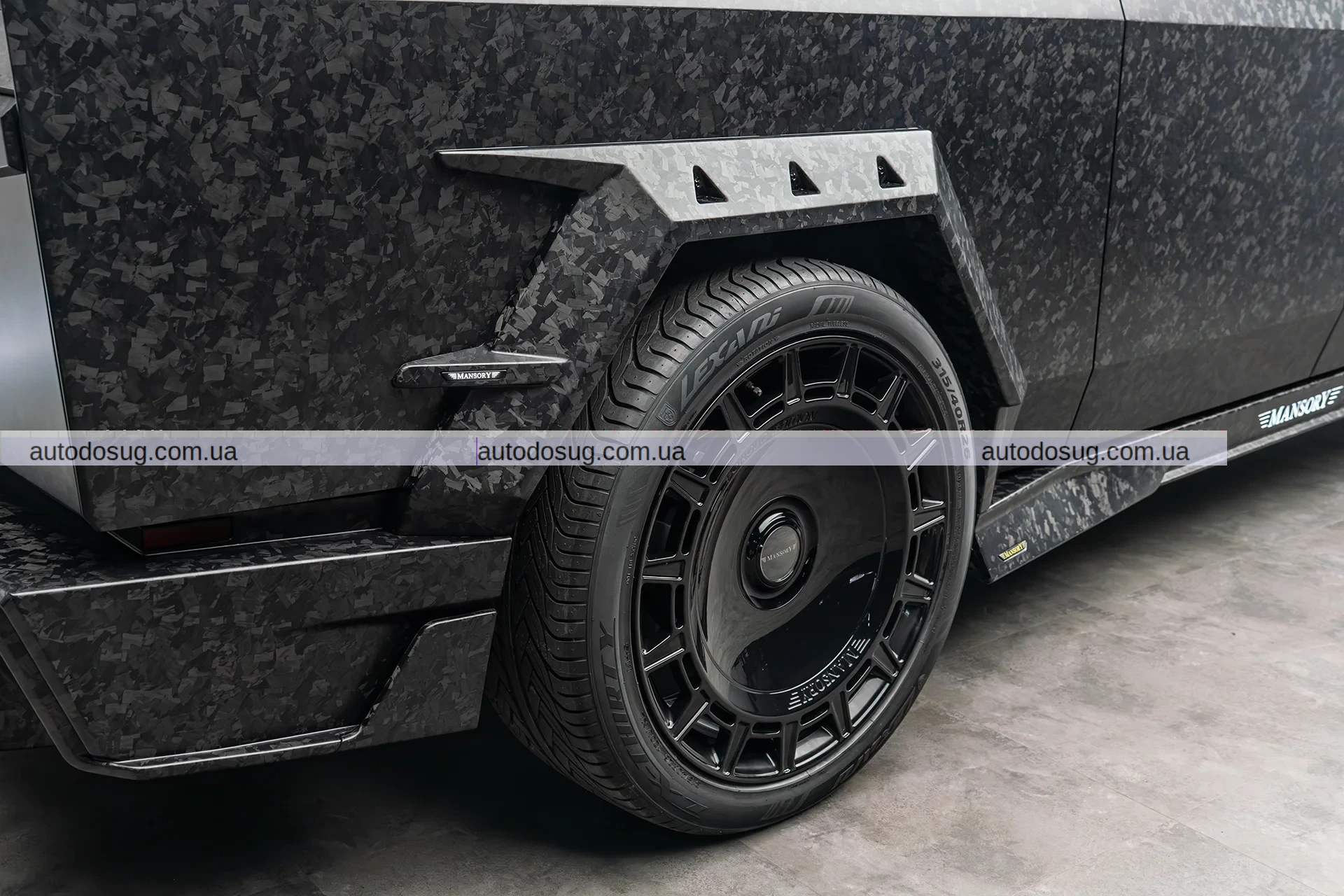 Mansory представив оновлений Tesla Cybertruck