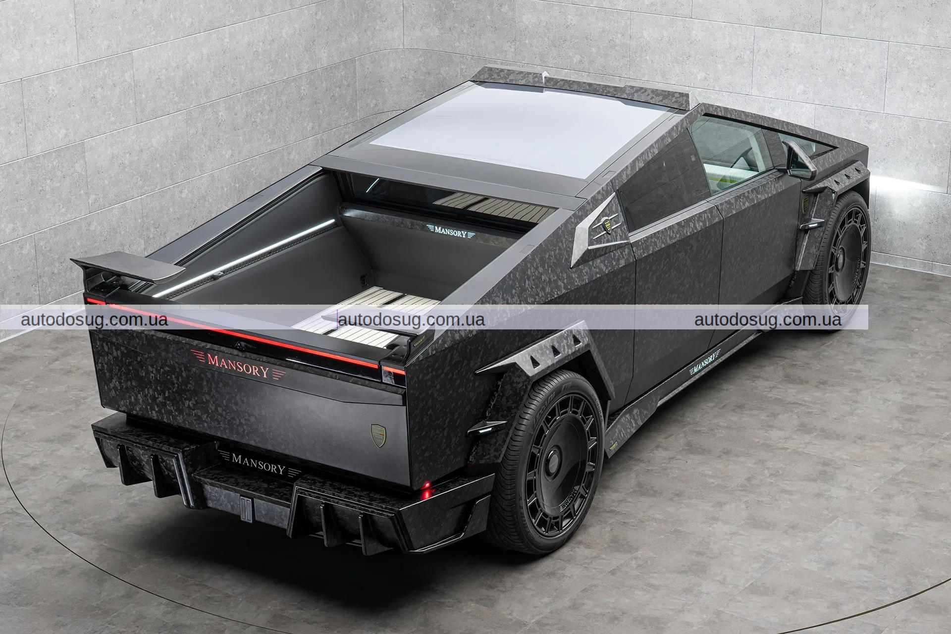 Mansory представив оновлений Tesla Cybertruck