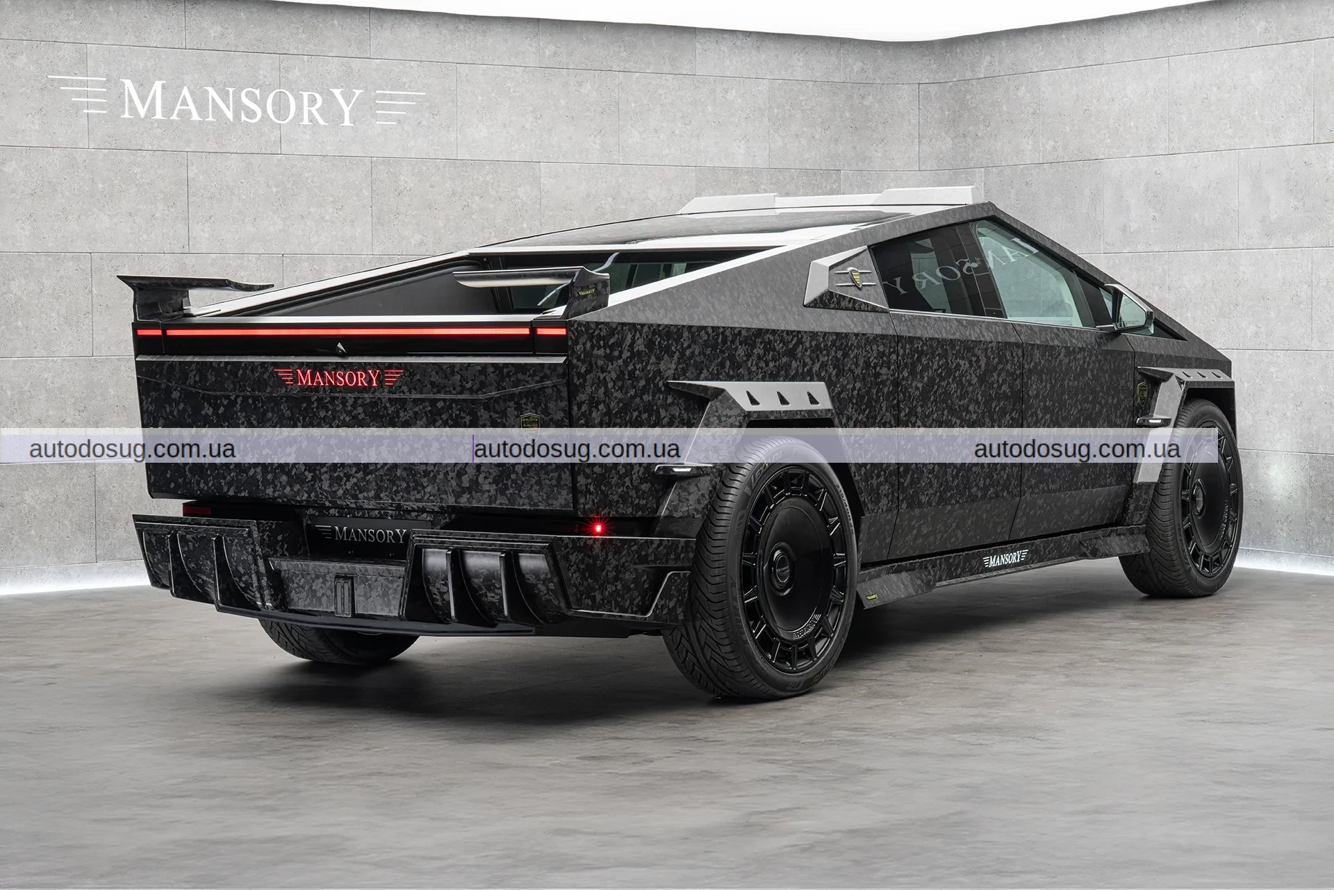 Mansory представив оновлений Tesla Cybertruck