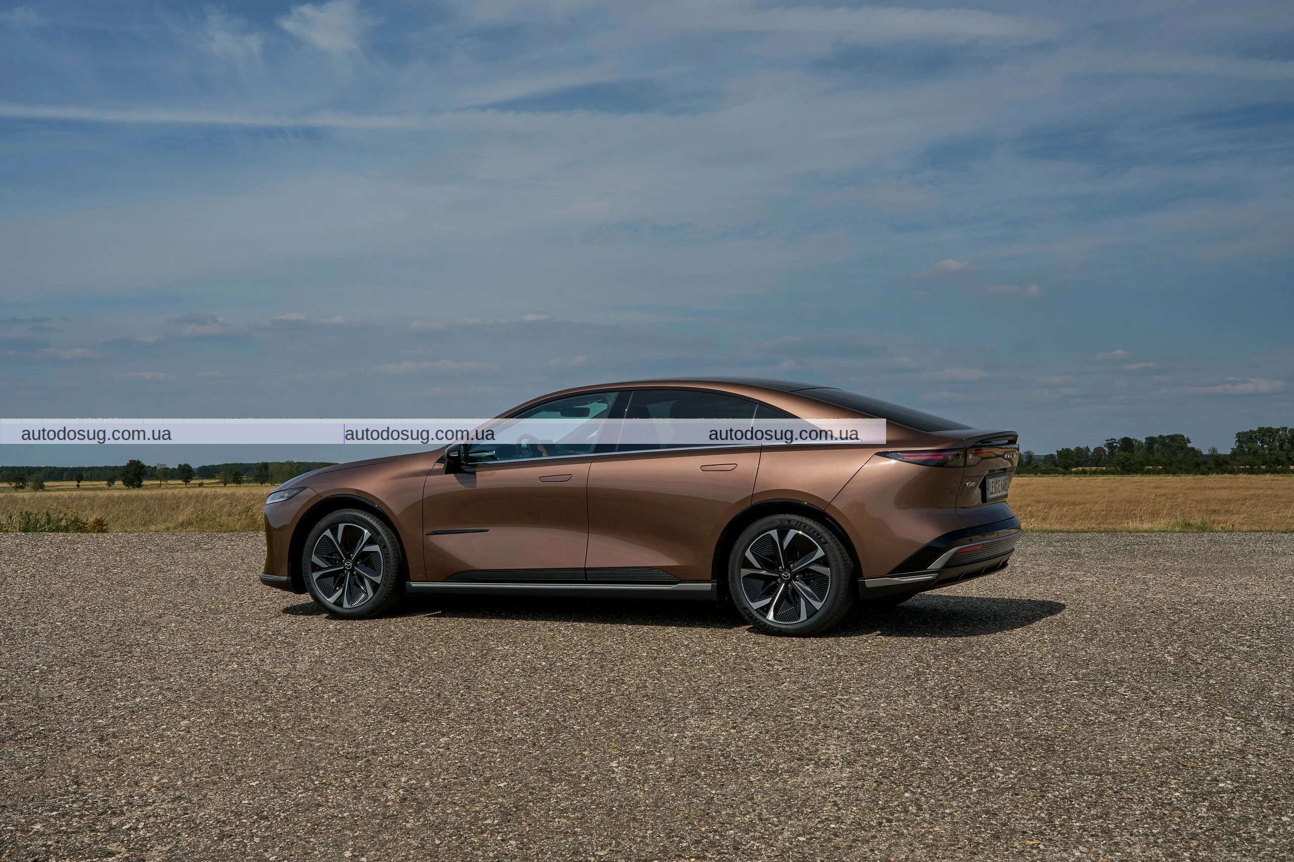 Mazda 6e виходить на європейські дороги з двома варіантами батарей та преміальними рівнями оснащення