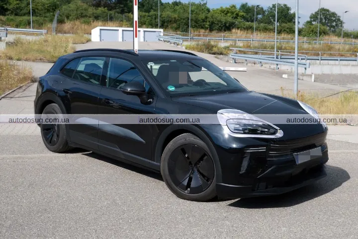 Porsche Cayenne Electric вражає приладовою панеллю