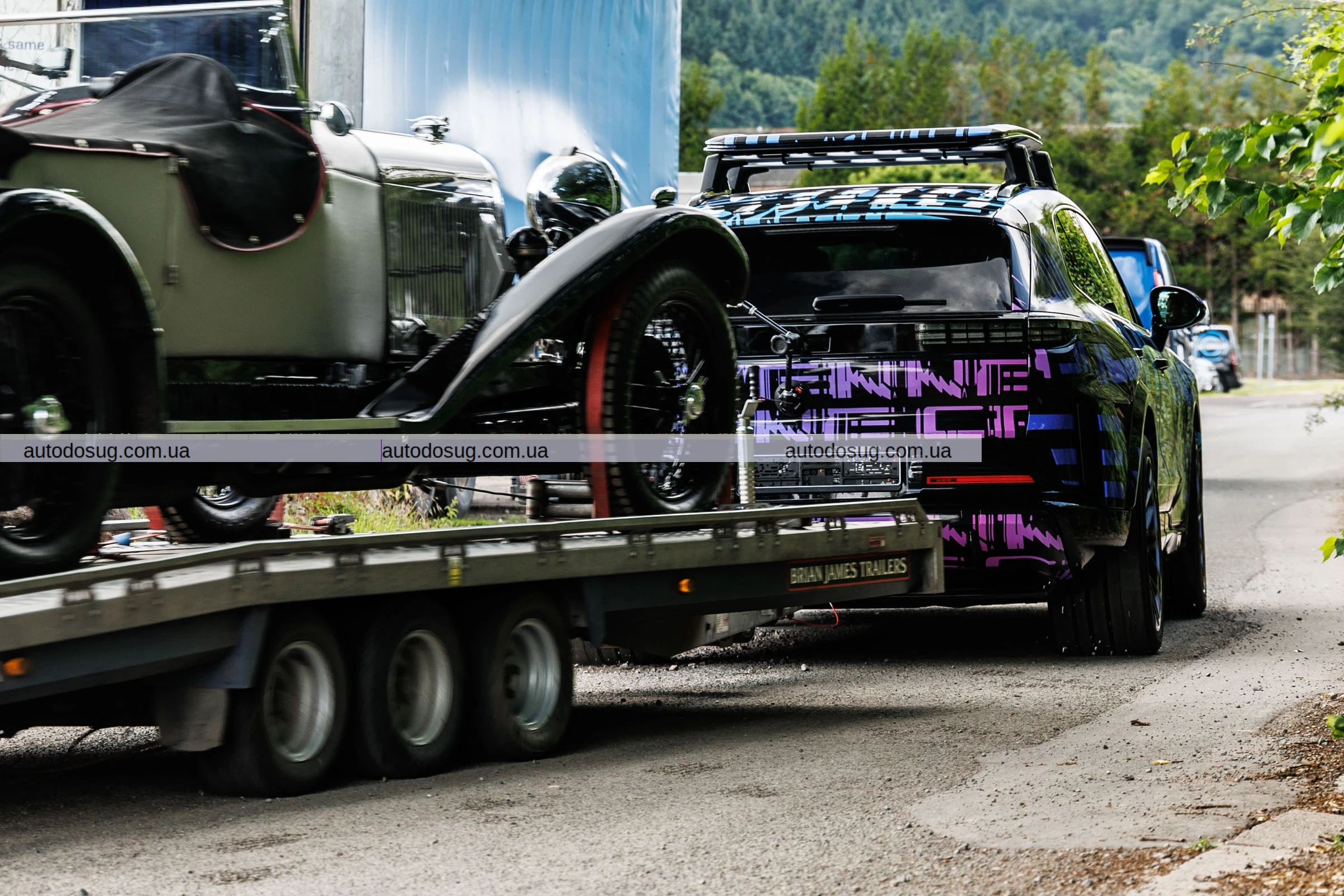 Porsche Cayenne Electric встановлює рекорд на підйомі в гору та демонструє можливості буксирування