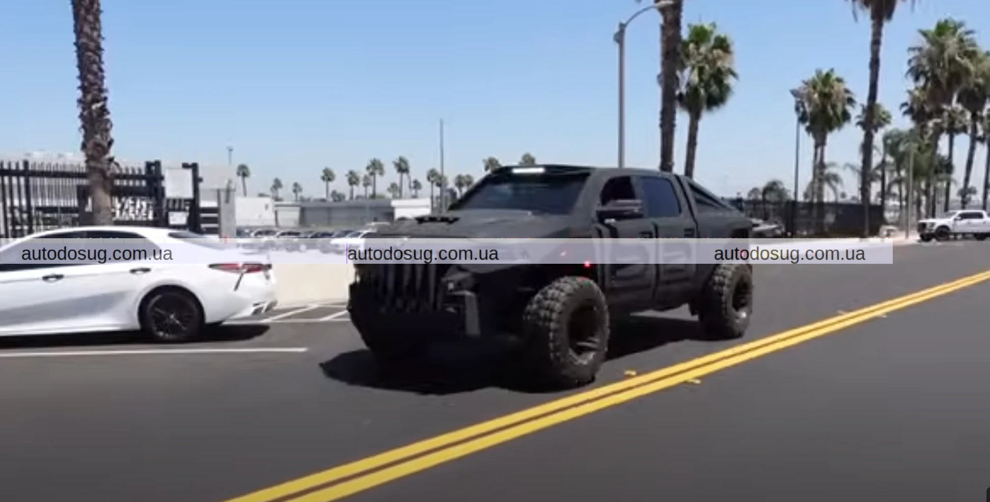 Шакіл О'Ніл отримує унікальний Ram 1500 TRX