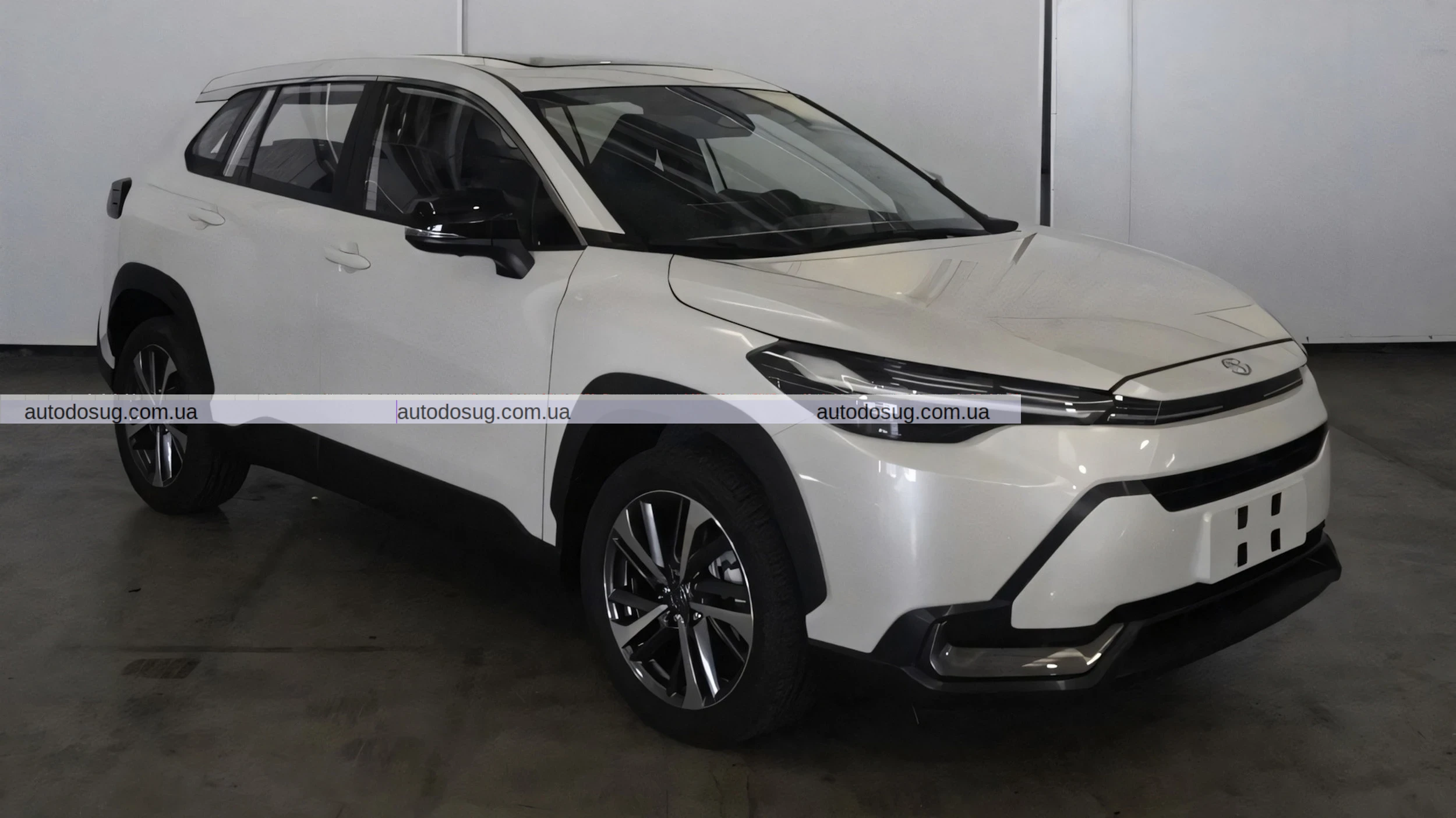 Toyota готує оновлення Corolla Cross і Frontlander