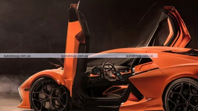 У Lamborghini Revuelto проблеми з дверима типу "ножиці"