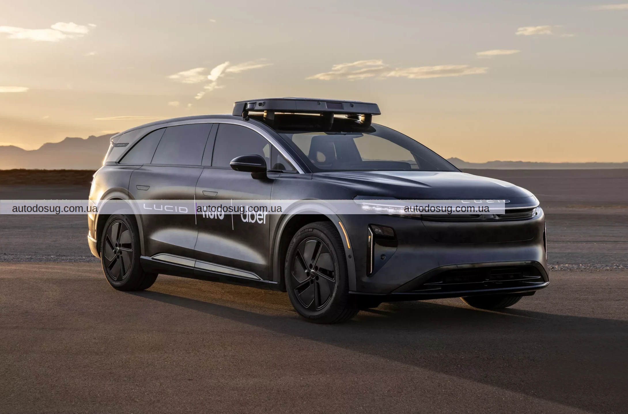 Uber і Lucid об'єднуються для запуску тисяч роботаксі