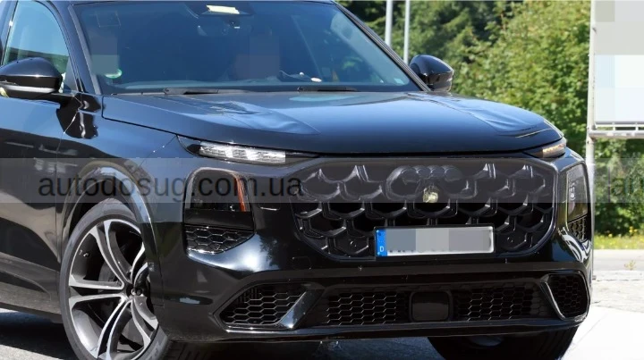 Audi SQ7 2027 засняли без камуфляжу