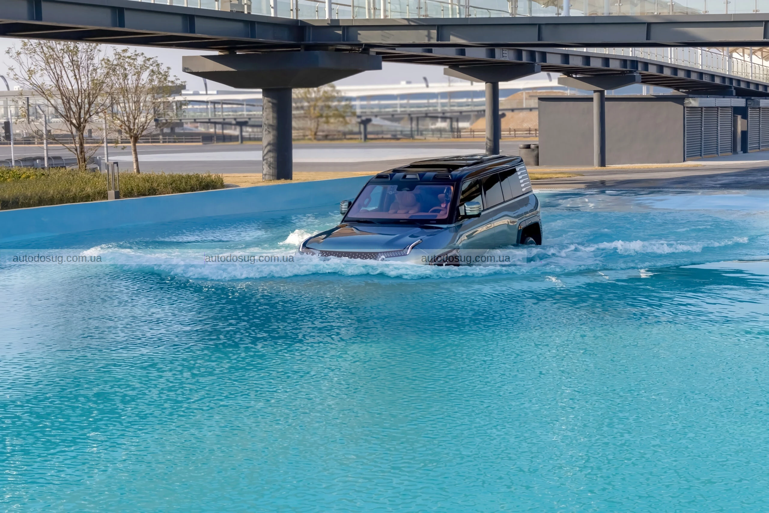 BYD відкрила найкрутіший парк розваг для автолюбителів