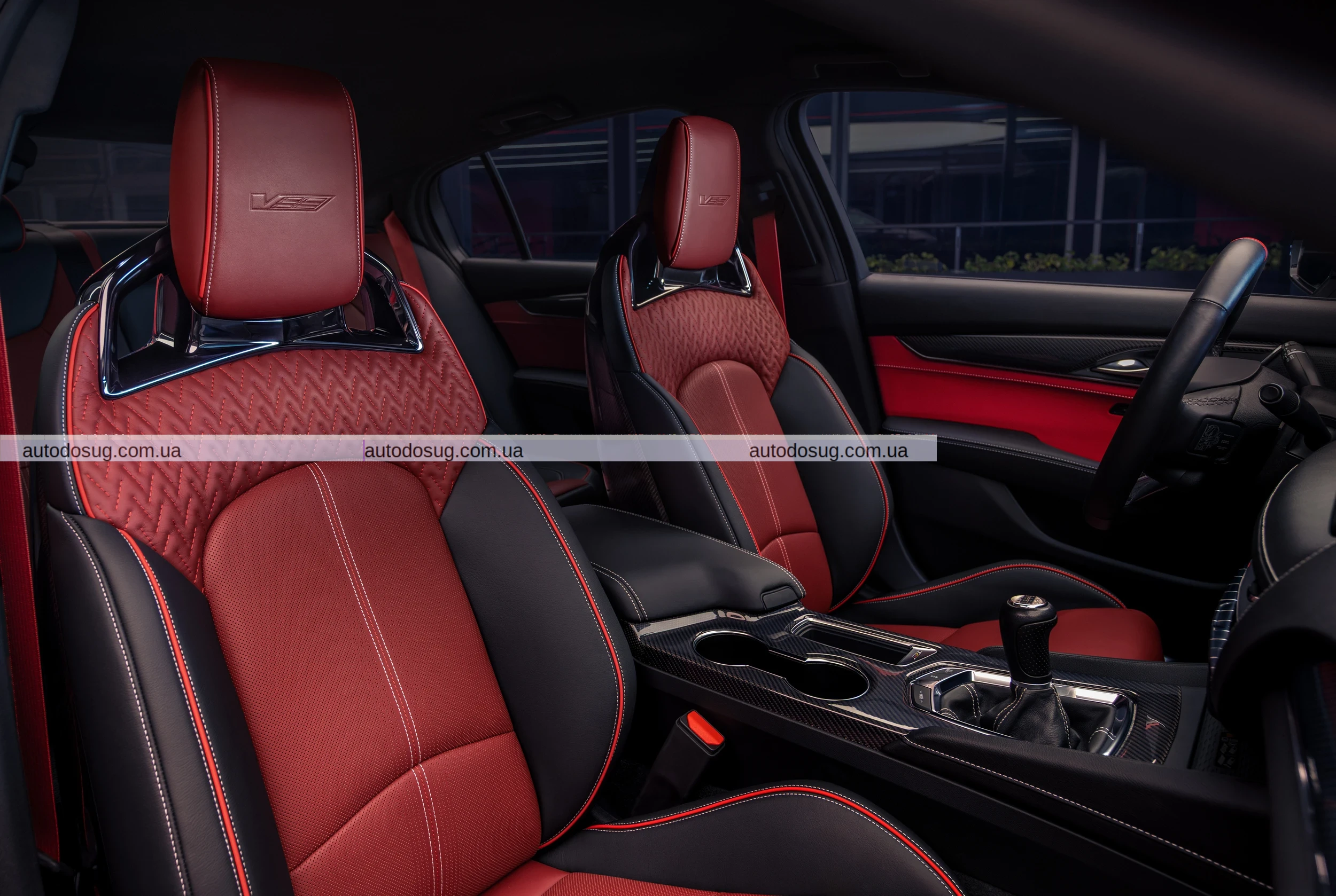 Cadillac представив версію CT5-V Blackwing ручної збірки