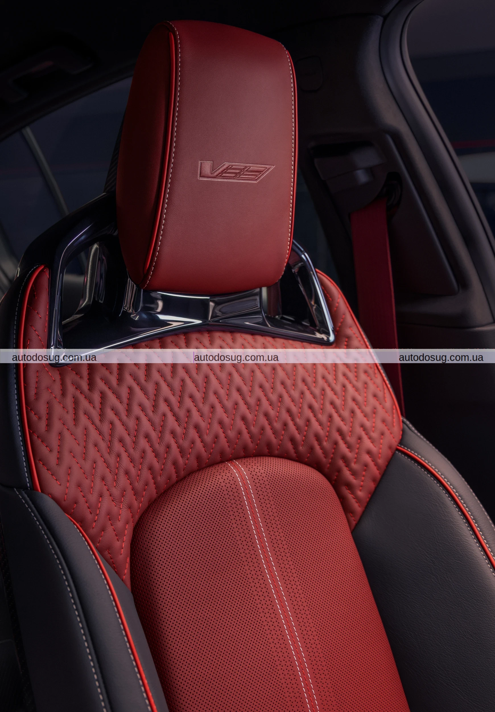 Cadillac представив версію CT5-V Blackwing ручної збірки