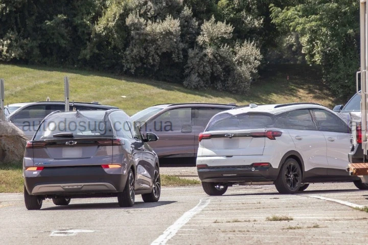 Chevrolet Bolt 2027 року був помічений без маскування