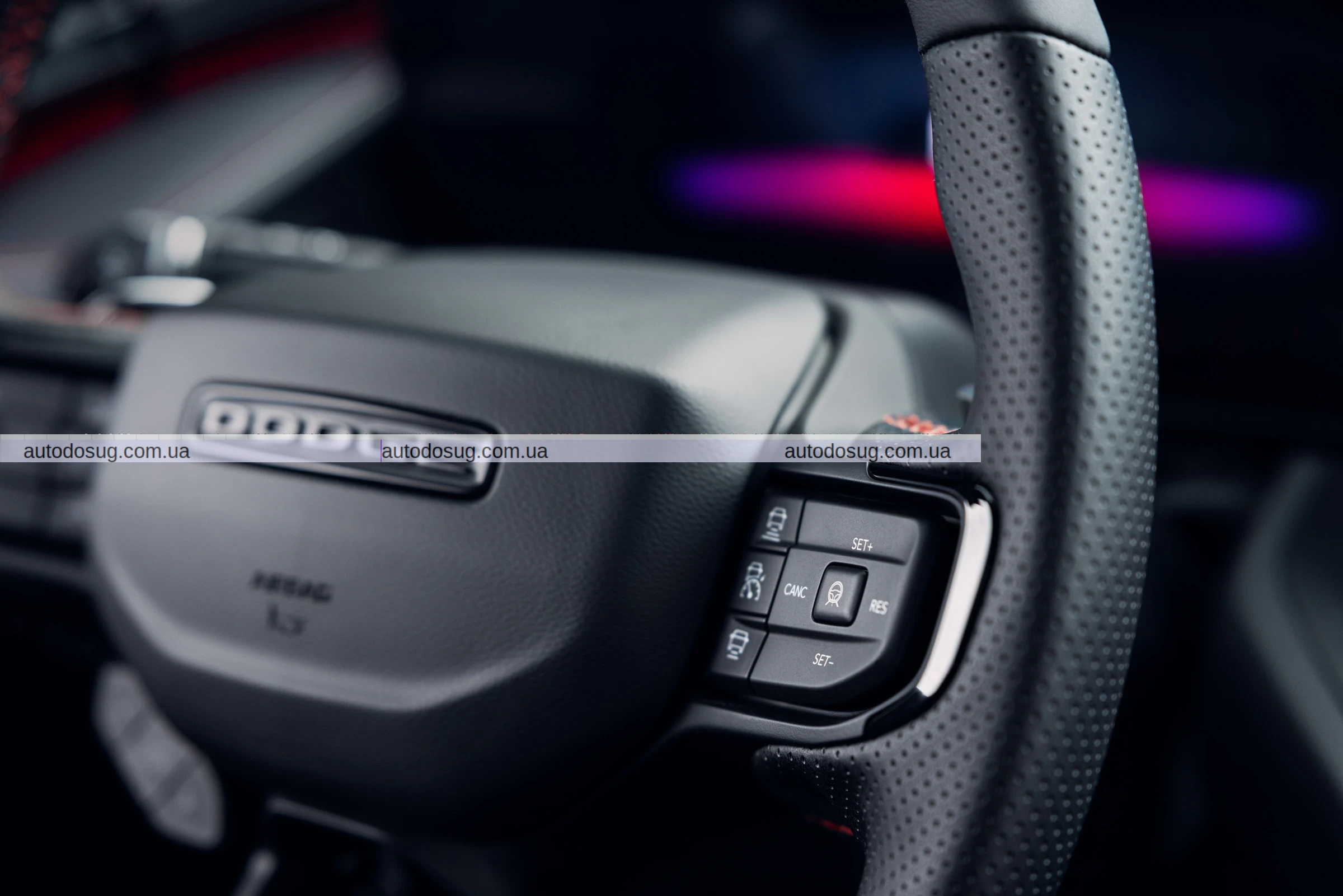 Dodge представила Charger з двигуном внутрішнього згоряння