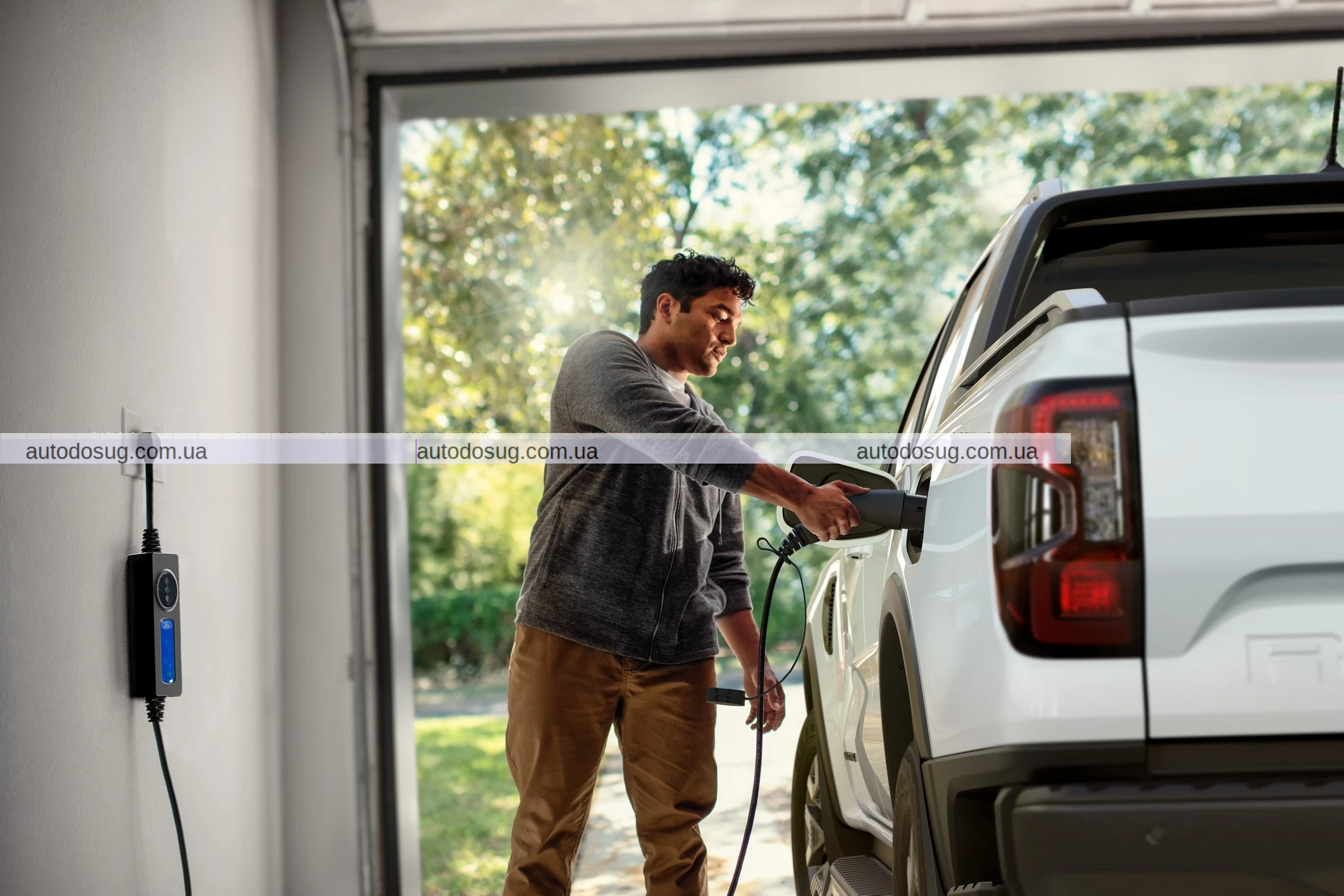 Ford Ranger PHEV пропонує функцію генератора