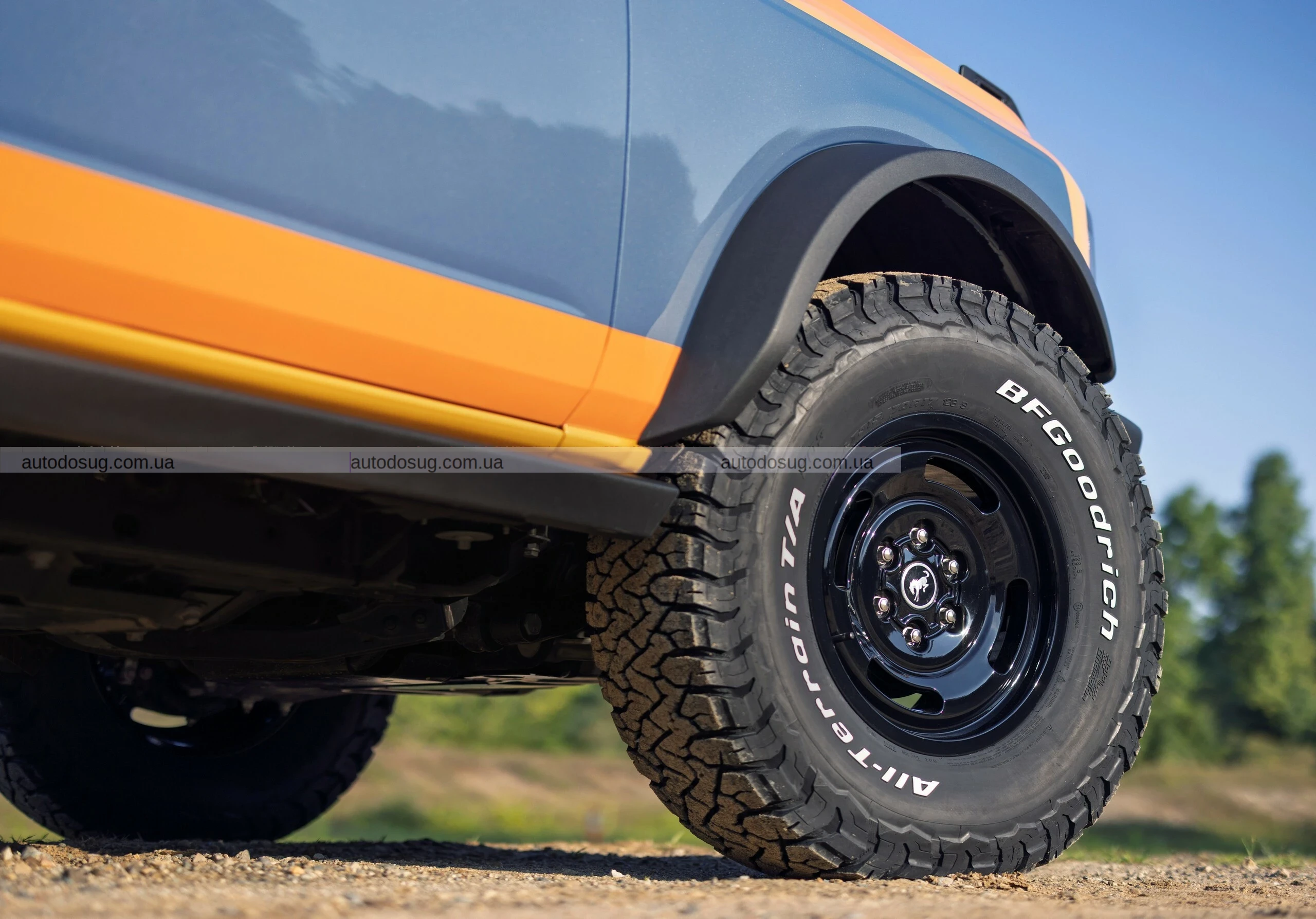 Ford створив ексклюзивні Bronco у стилі дюн Сільвер-Лейк