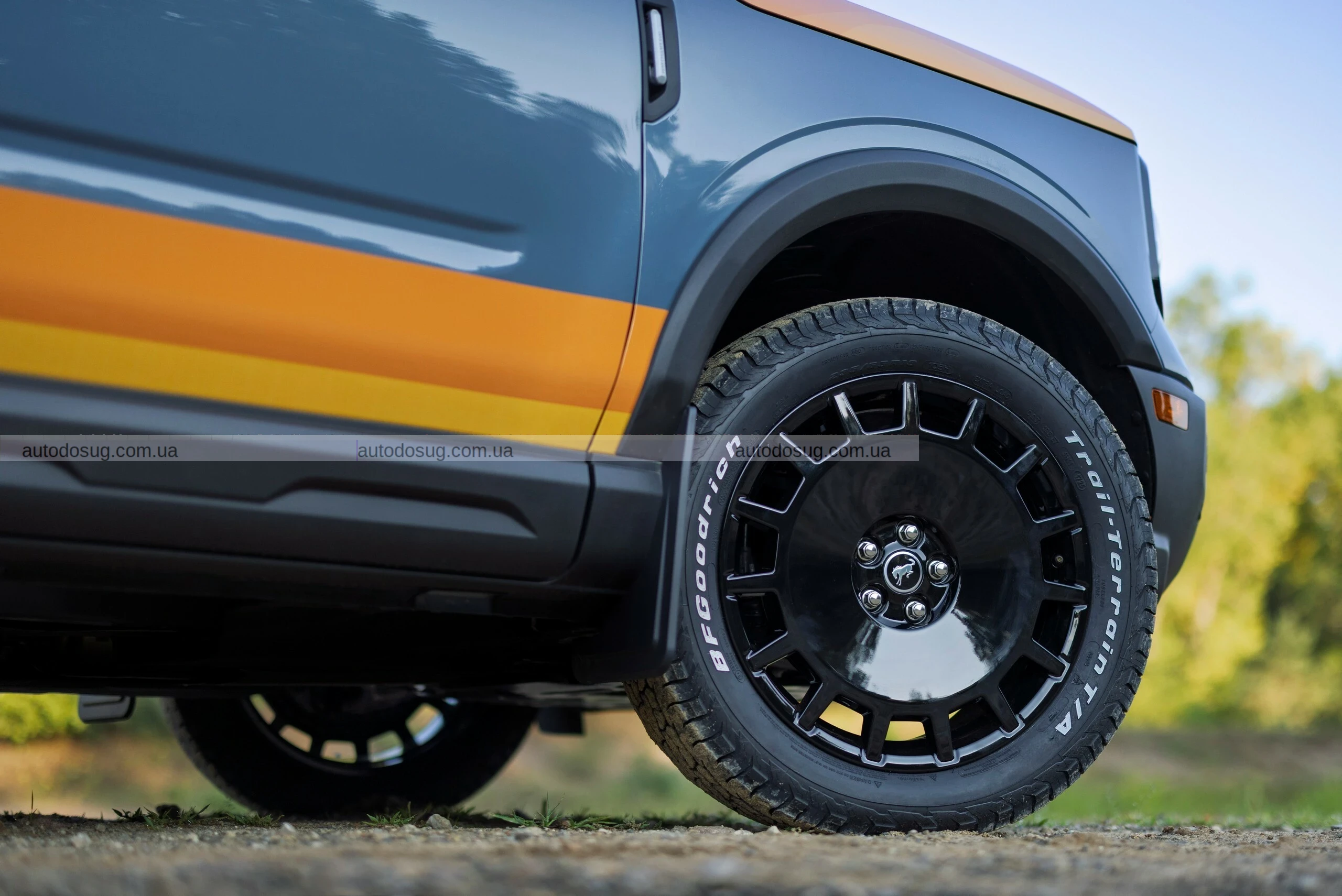 Ford створив ексклюзивні Bronco у стилі дюн Сільвер-Лейк