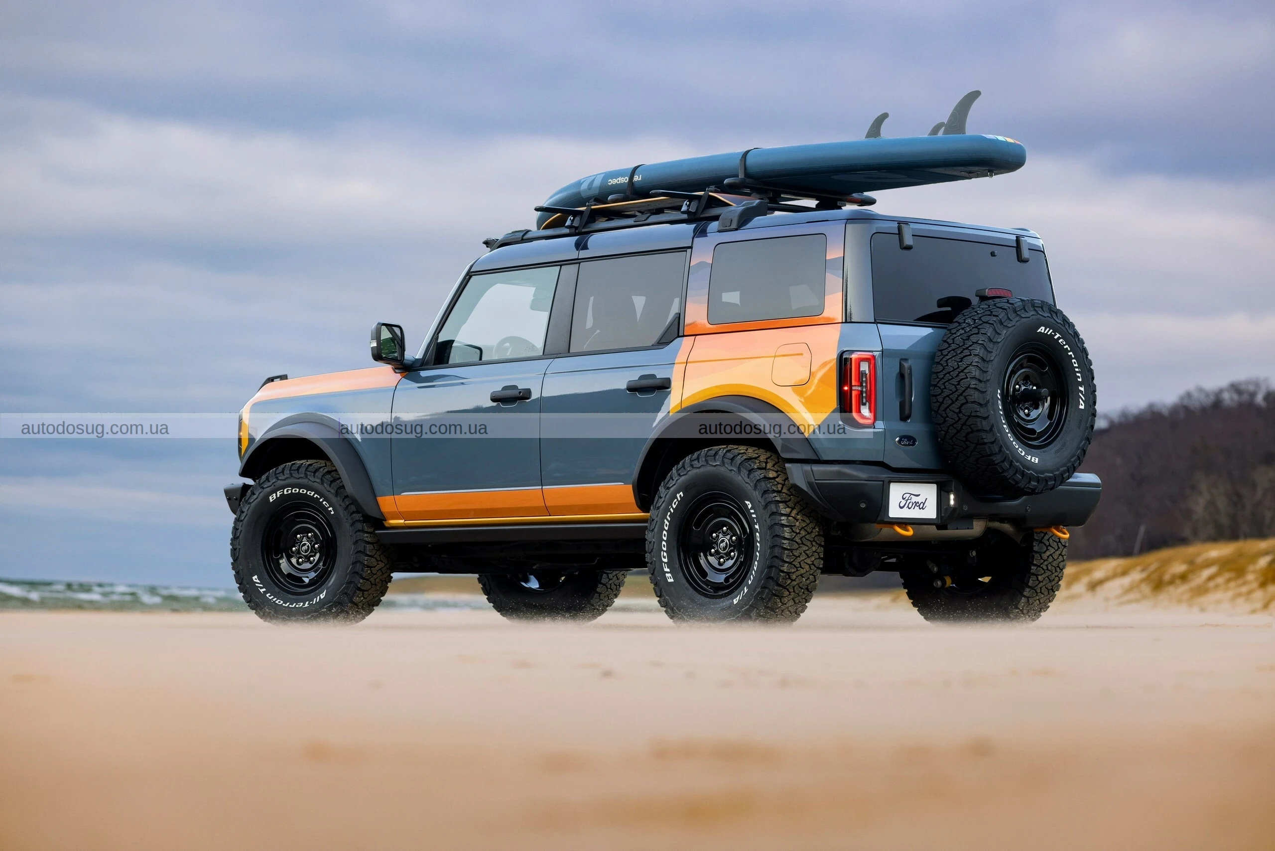 Ford створив ексклюзивні Bronco у стилі дюн Сільвер-Лейк