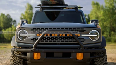 Ford створив ексклюзивні Bronco у стилі дюн Сільвер-Лейк