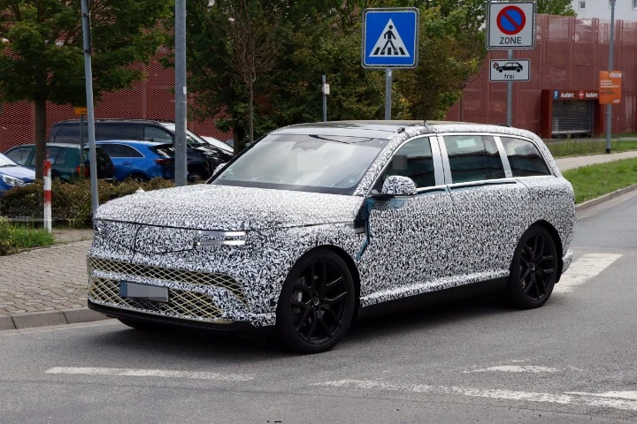 Genesis GV90 має секрет у стилі Rolls-Royce