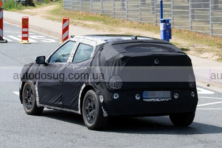 Hyundai анонсує найменший Ioniq