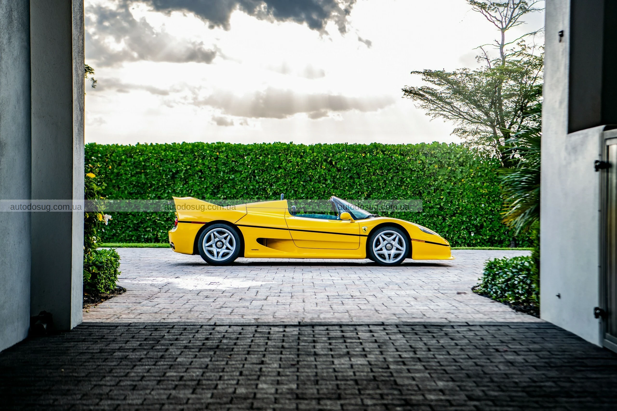 Існують лише два таких Ferrari, і один щойно побив рекорди