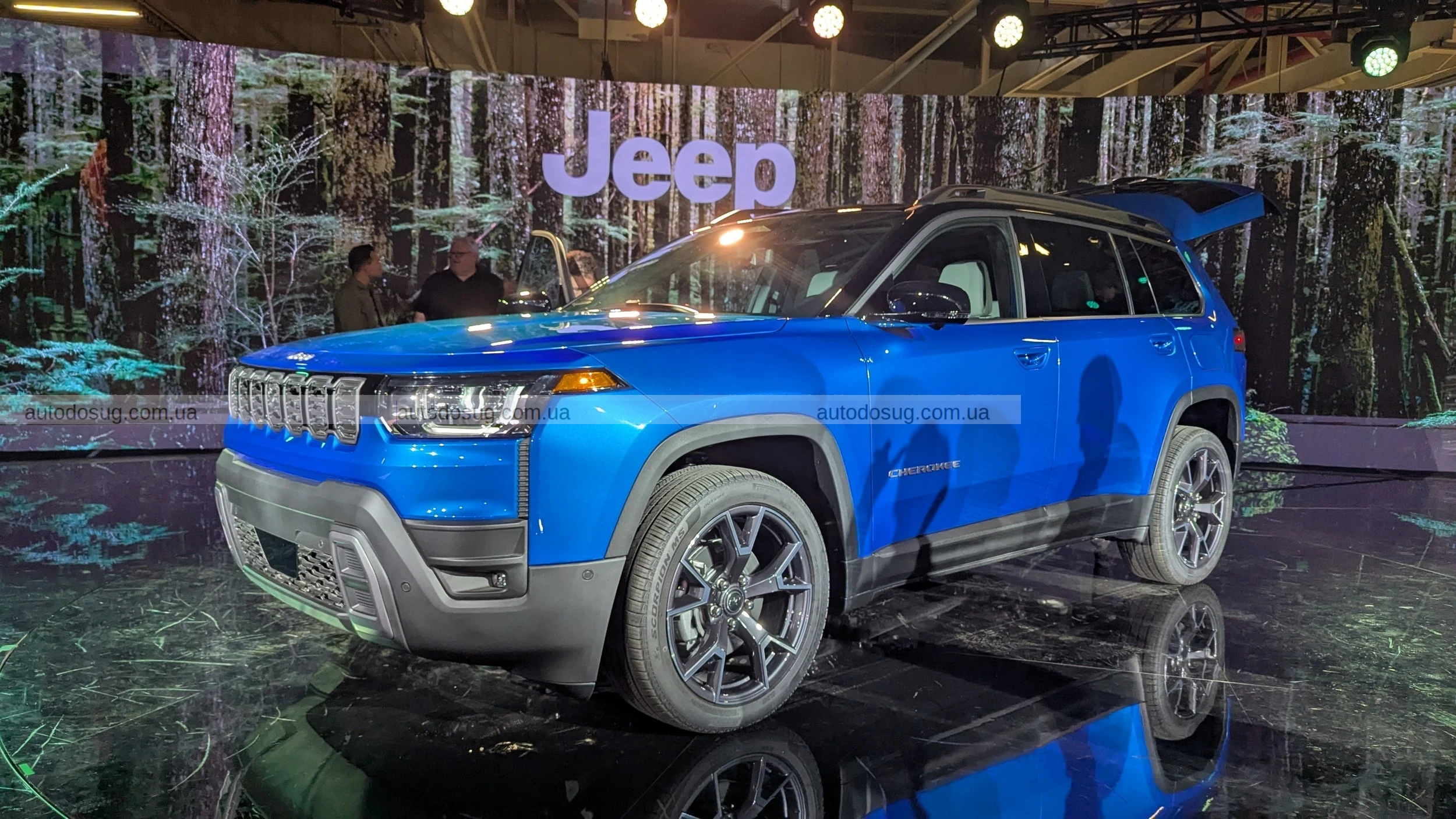 Jeep Cherokee повертається як розкішний гібрид