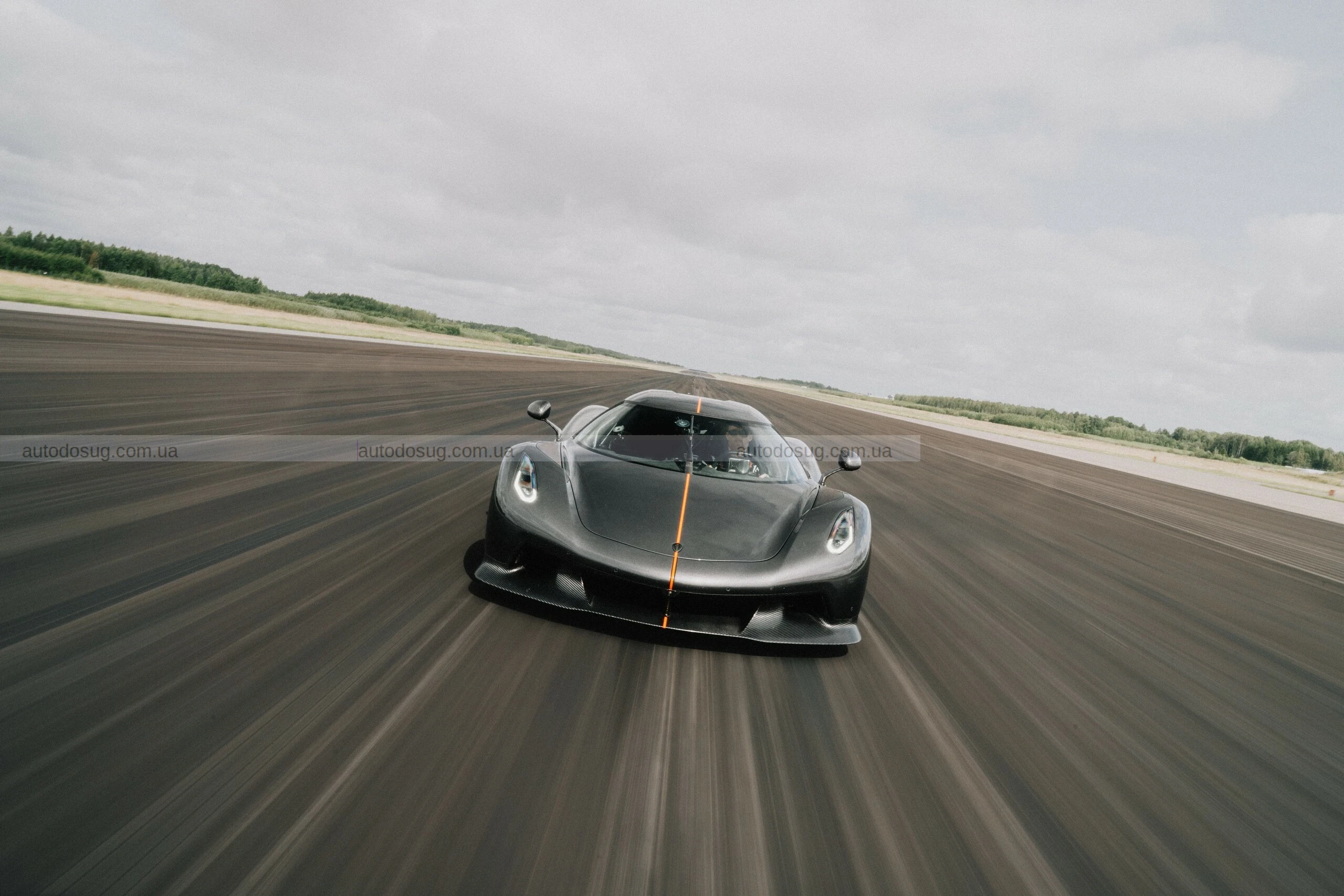 Koenigsegg Jesko Absolut побив рекорд електрогіперкарів