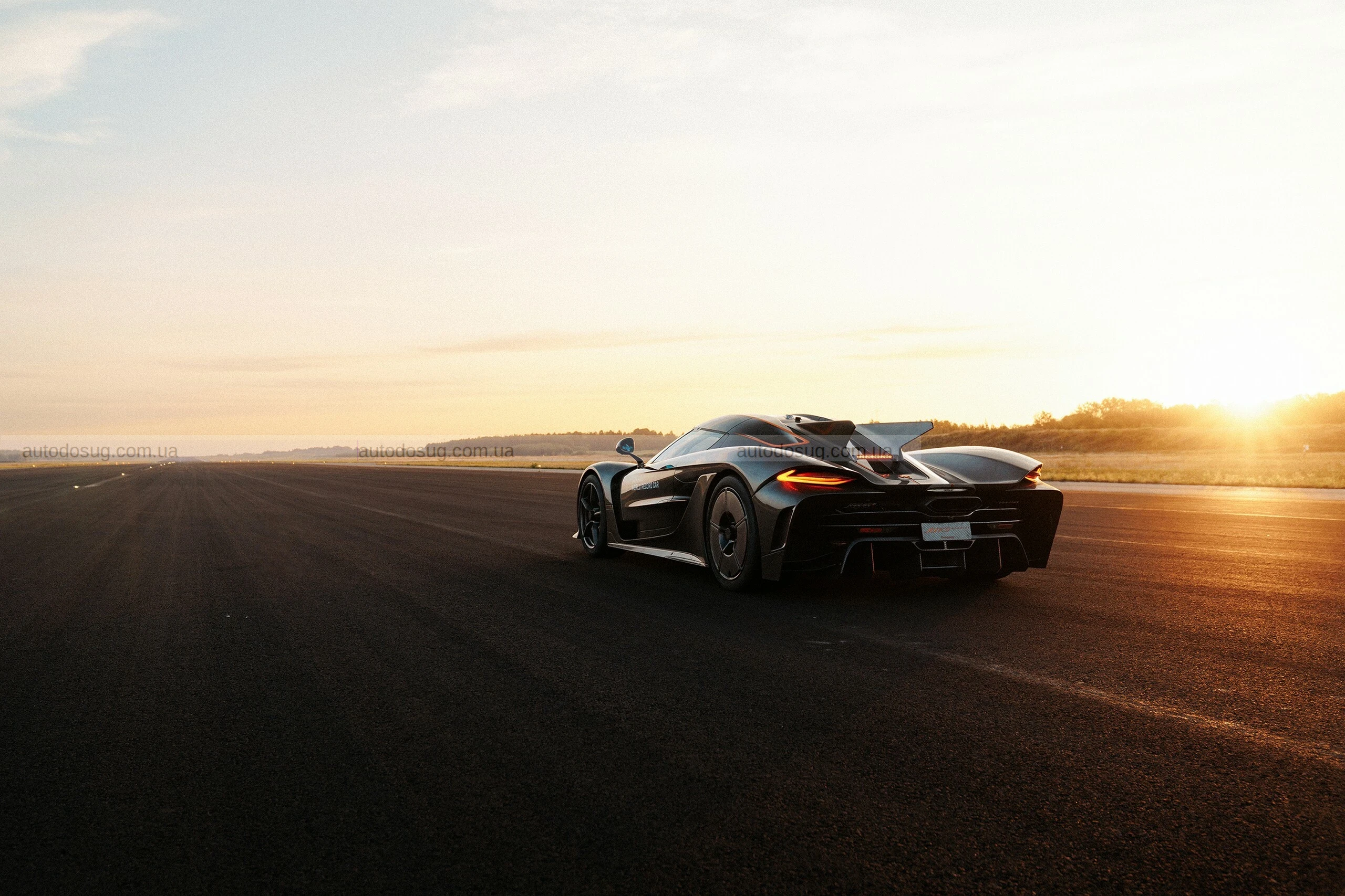 Koenigsegg Jesko Absolut побив рекорд електрогіперкарів