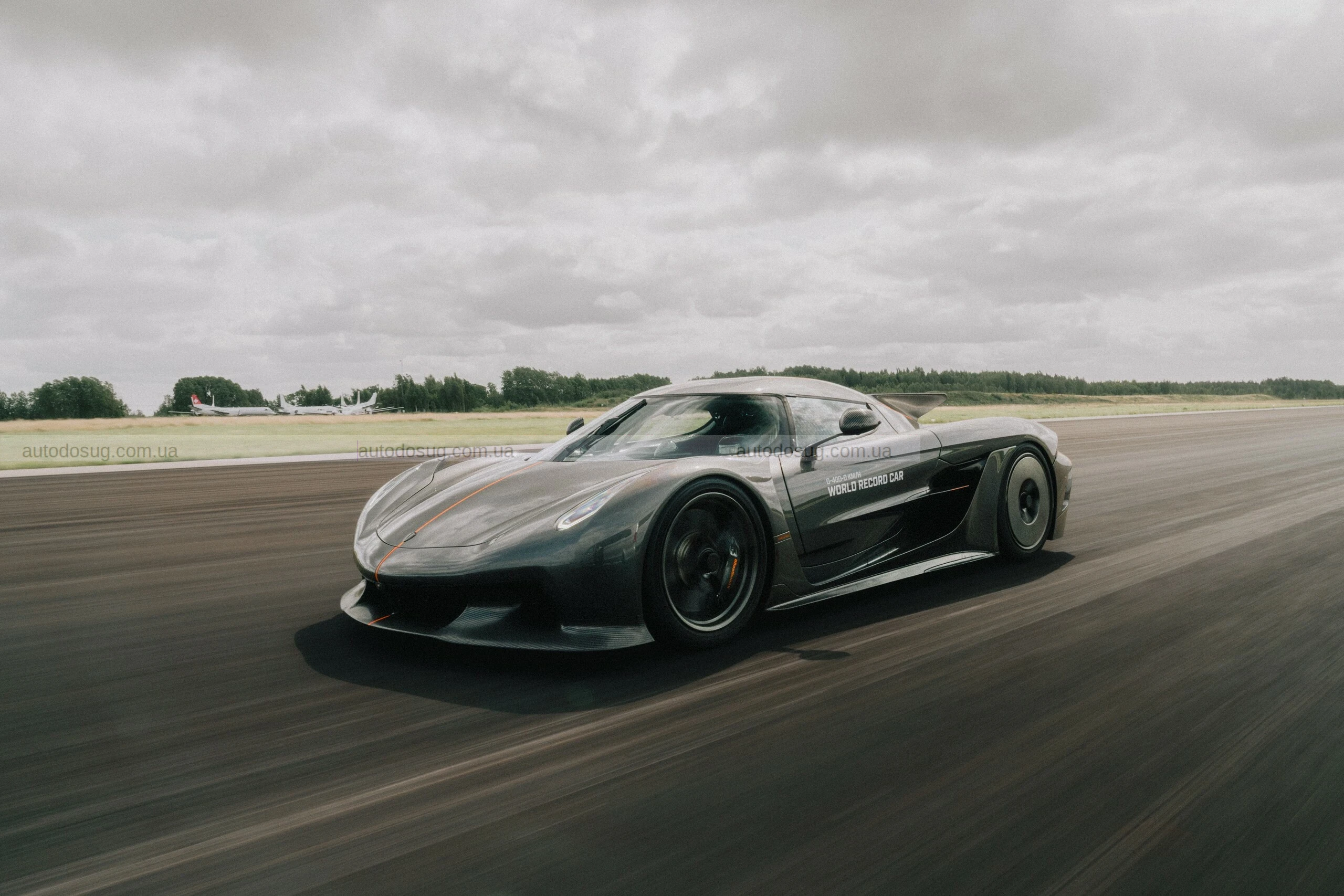 Koenigsegg Jesko Absolut побив рекорд електрогіперкарів