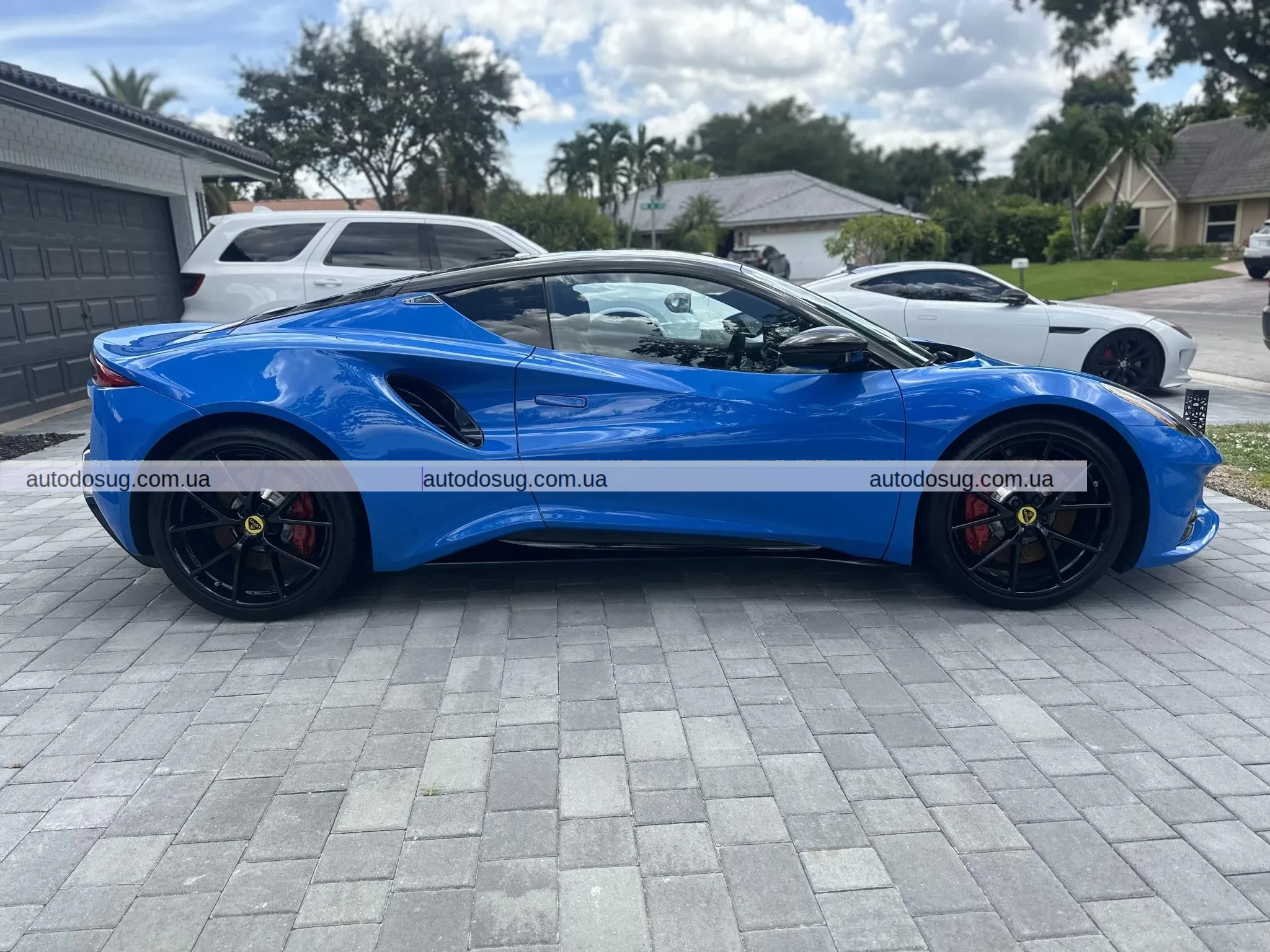 Lotus Emira випробовує реальність