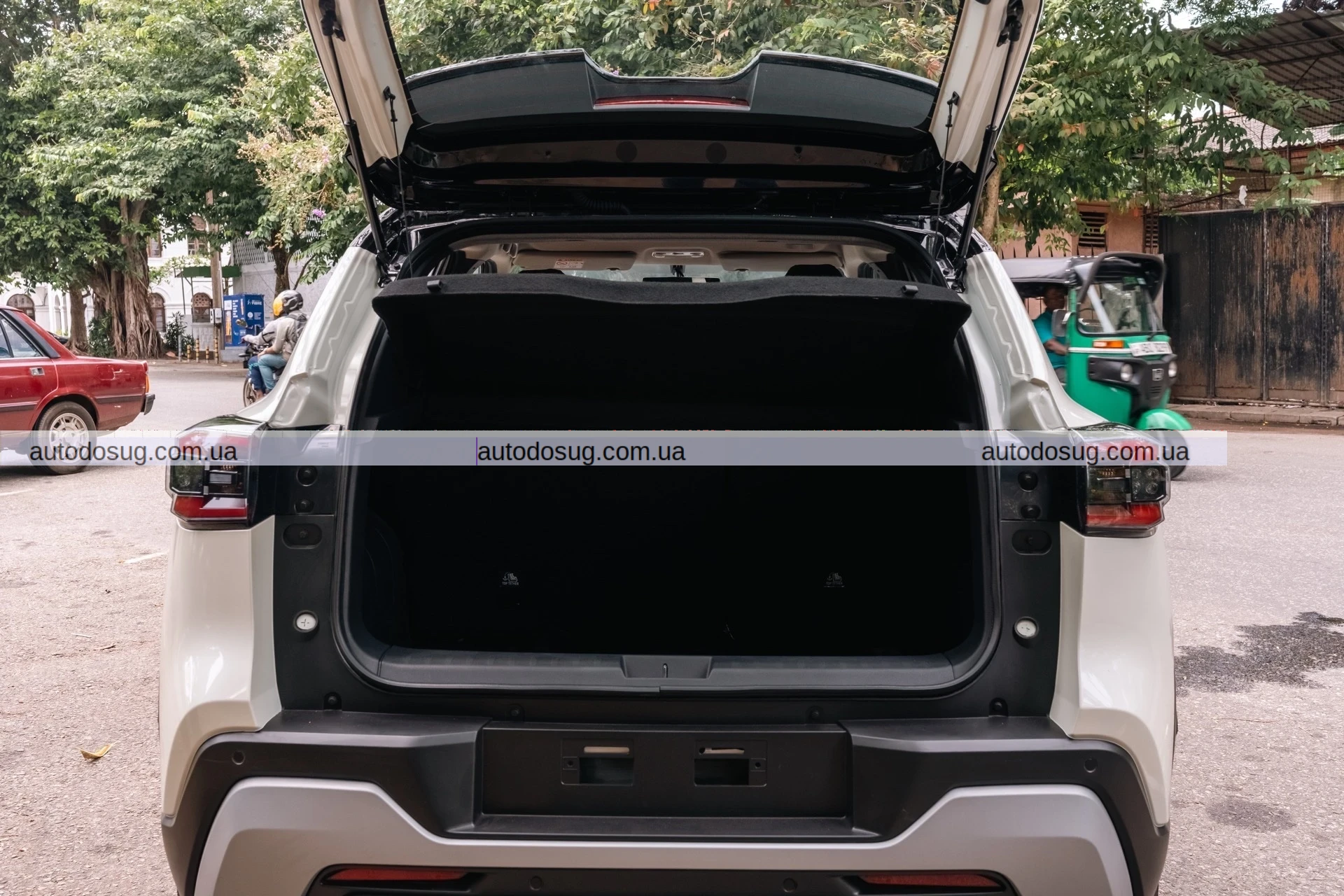 Nissan Magnite за 7000 доларів штурмом підкорює Азію