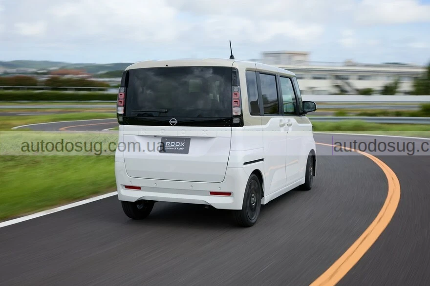 Nissan представив компактний kei-car Roox нового покоління