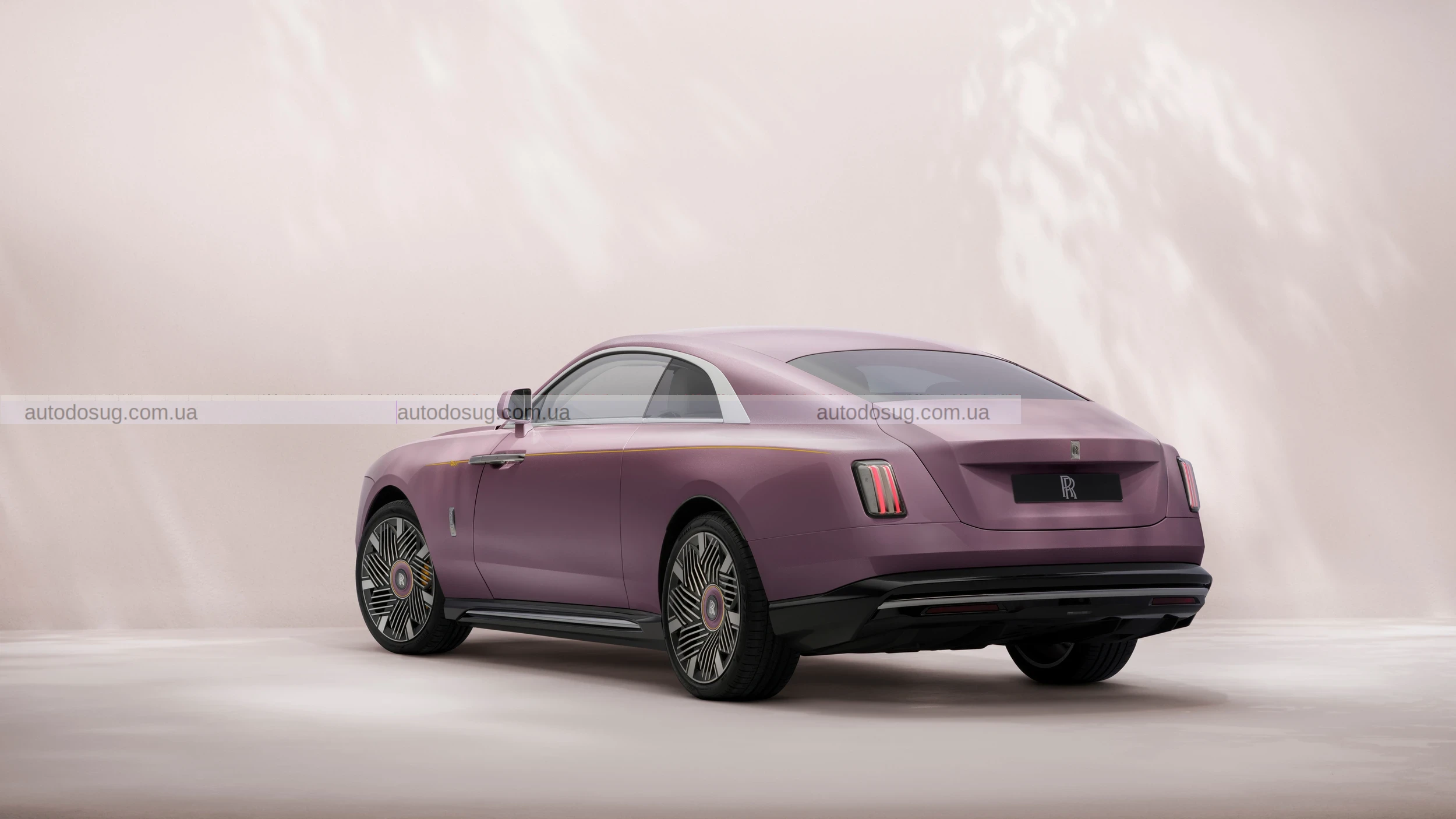 Нова ексклюзивна серія Rolls-Royce надихається квітковою силою